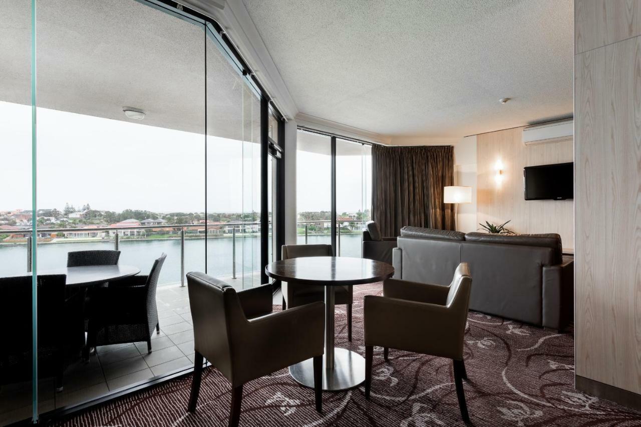Lakes Hotel Adelajda Zewnętrze zdjęcie